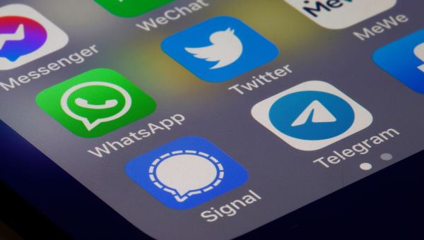 In cosa Telegram  diverso da Whatsapp, anche meglio