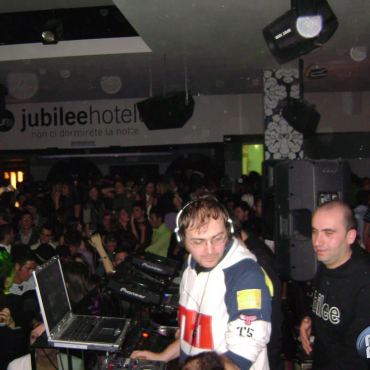 Jubilee Hotel club - Alex Neri 12-01-2008