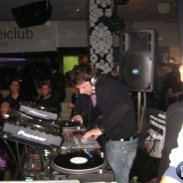 Jubilee Hotel club - Alex Neri 12-01-2008